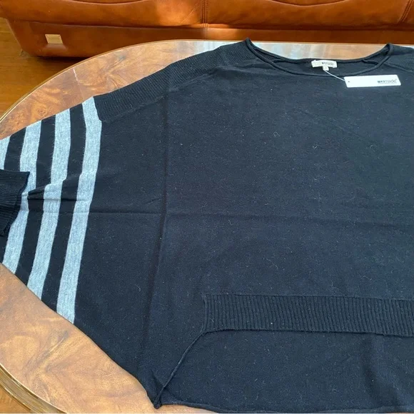 NWT LAmade Women's Stripe Three-Quarter Sleeve Boat Neck Top - Picture 3 of 12